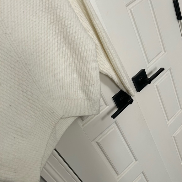 Express knit Ivory mock neck sweater size medium - Picture 4 of 4